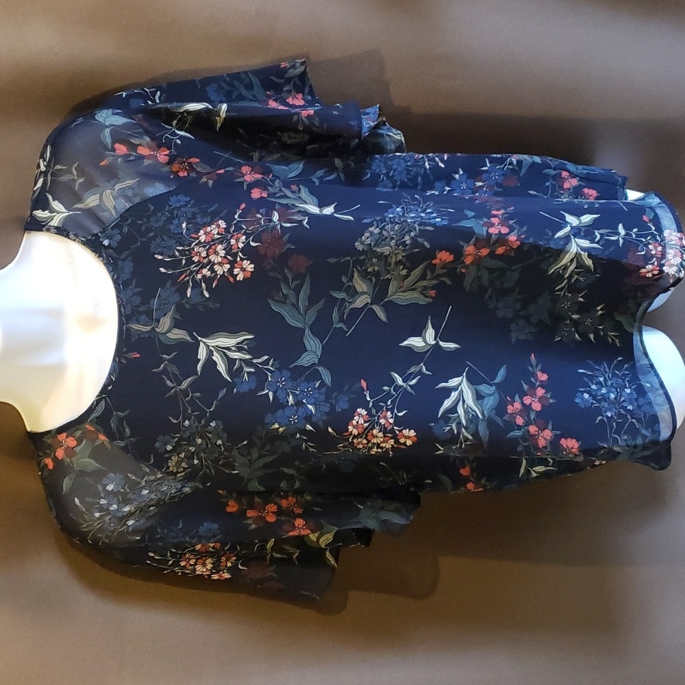 Vince Camuto Navy Blue Floral Short Sleeve Blouse Women's Size Small